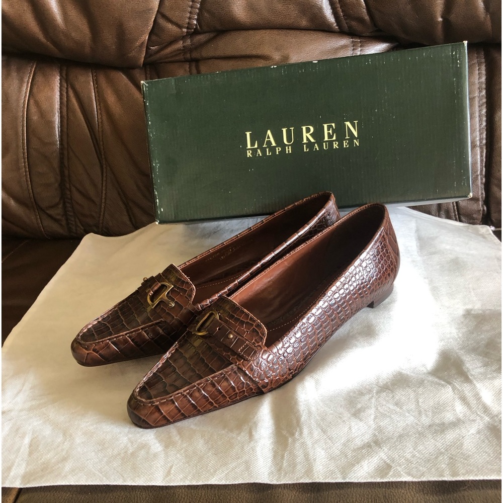 NWT Lauren Ralph Lauren Flat Leather Shoes, size 9B